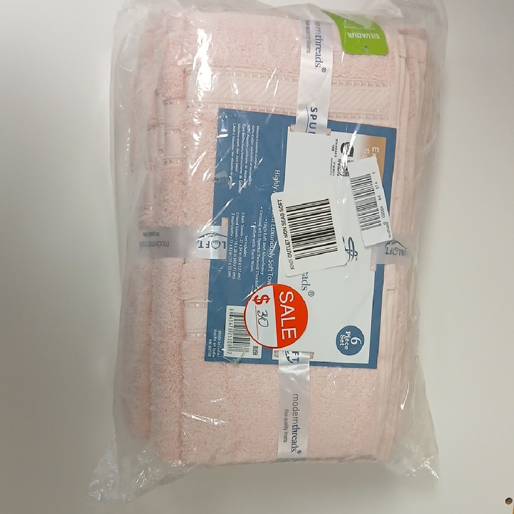 LOFT Soft Pink Towel Set